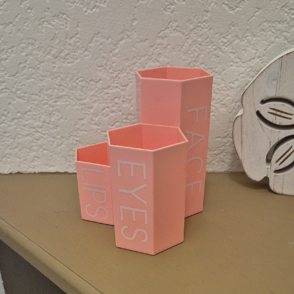 Hexagonal Pink Cosmetic Holder Set